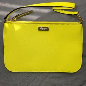 Kate Spade wristlet wallet. Excellent condition.